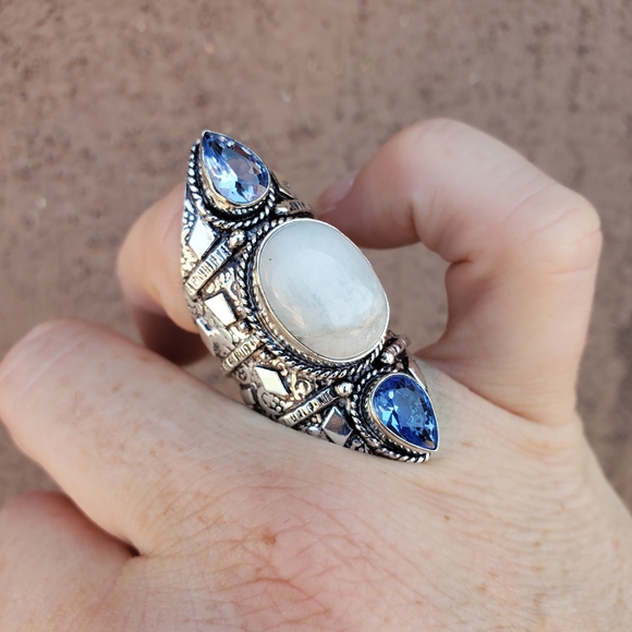 New Rainbow Moonstone & Blue Topaz 925 Silver Statement Ring. - Picture 3 of 12